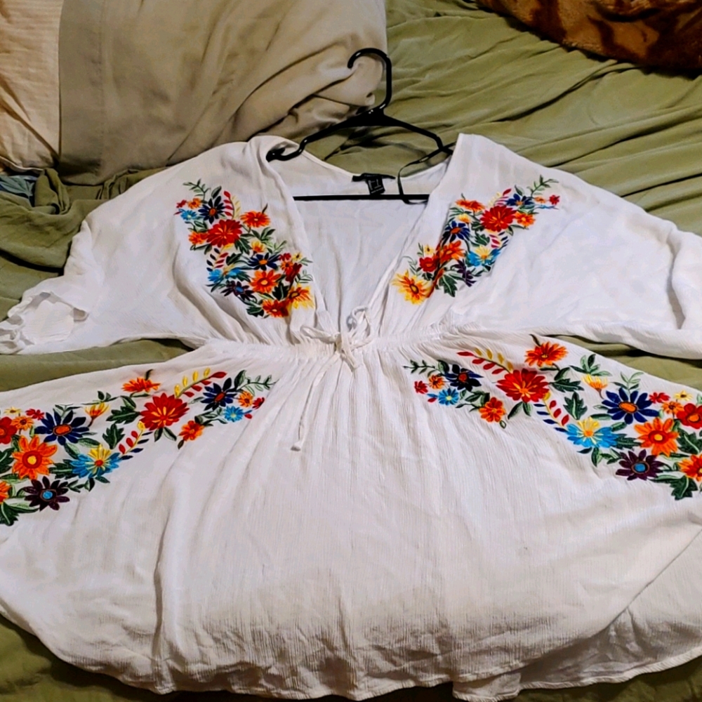 Forever21 White flowersundress w/ colorful flowers